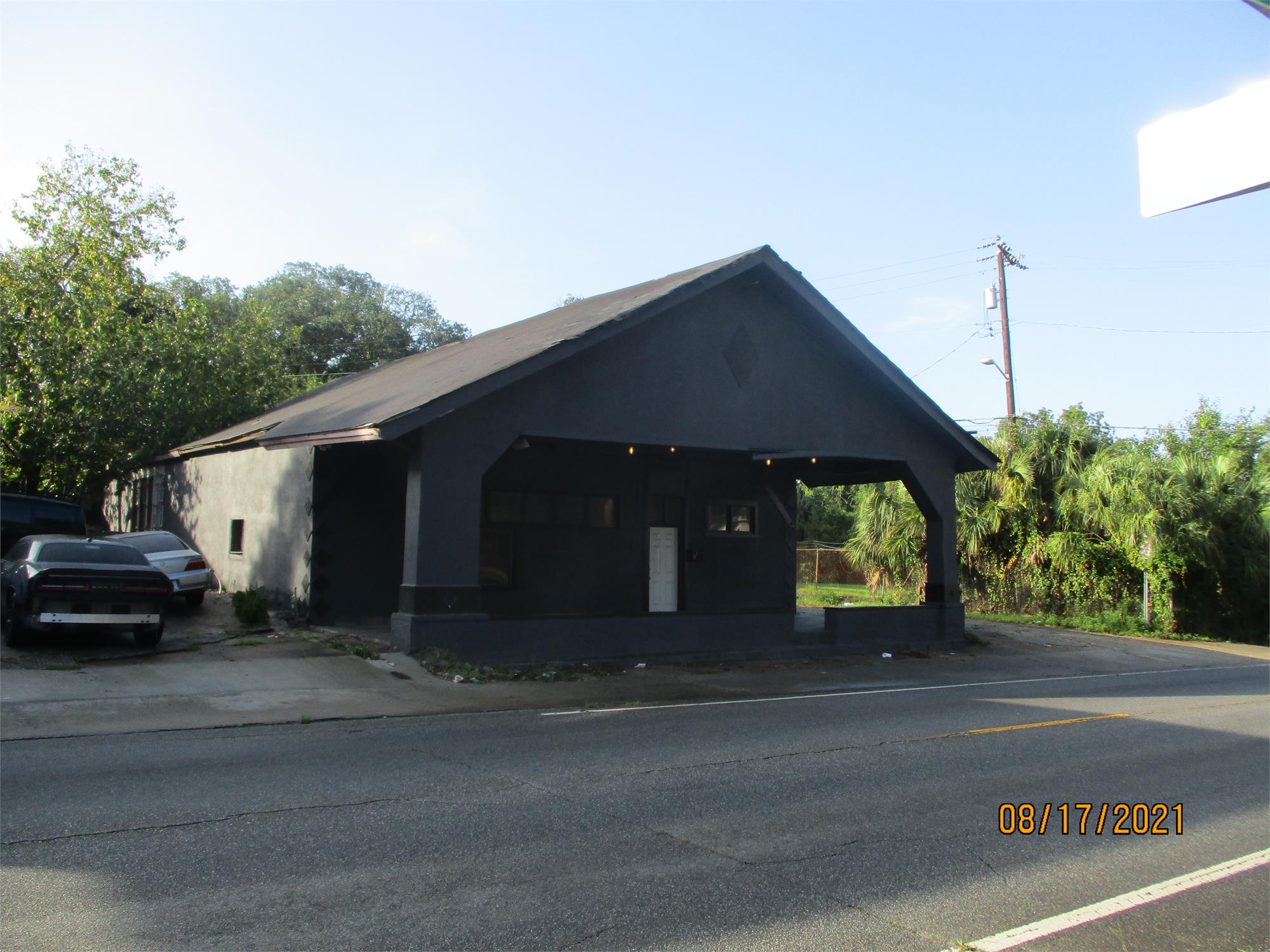 2210 Ogeechee Rd, Savannah, GA 31415-7846