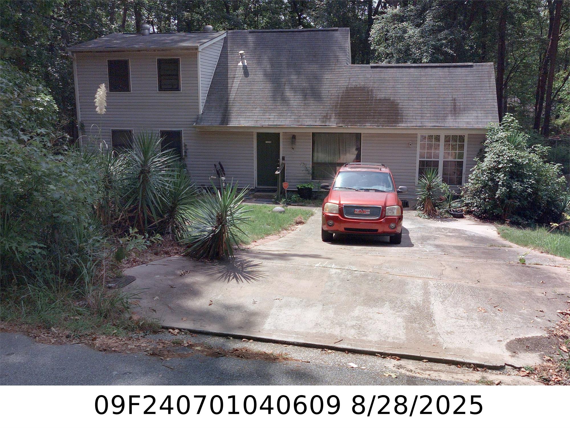 675 Transit Cir, Atlanta, GA 30349-3549