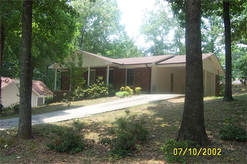 120 Stancil Dr, Toccoa, GA 30577-6411