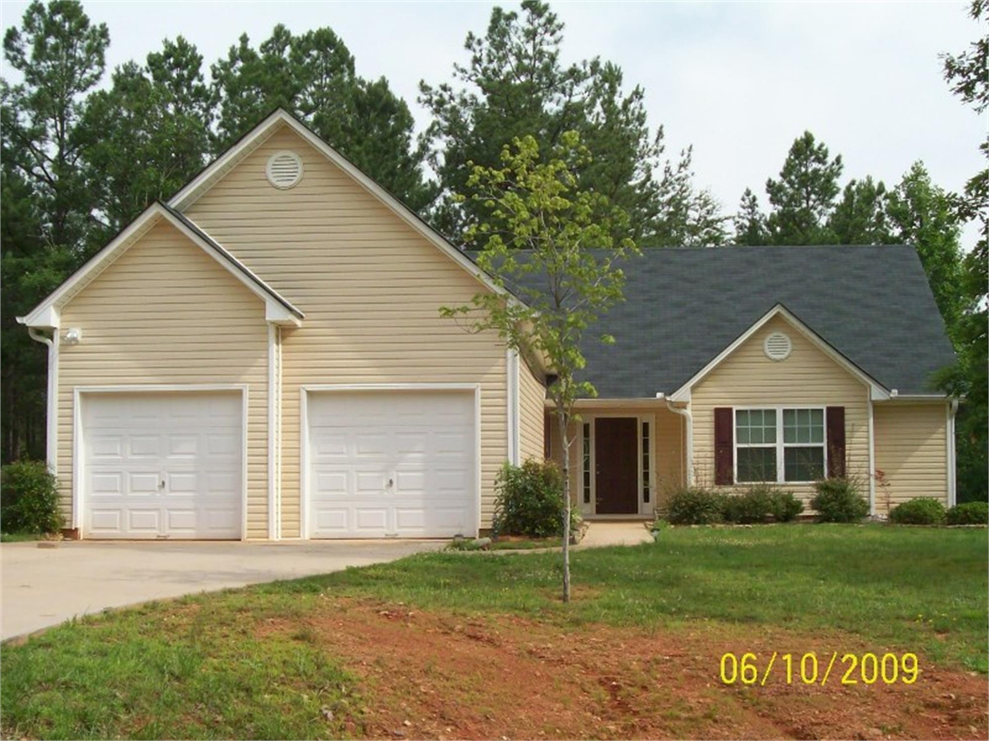 89 Oak Ridge Dr, Dawsonville, GA 30534-8817