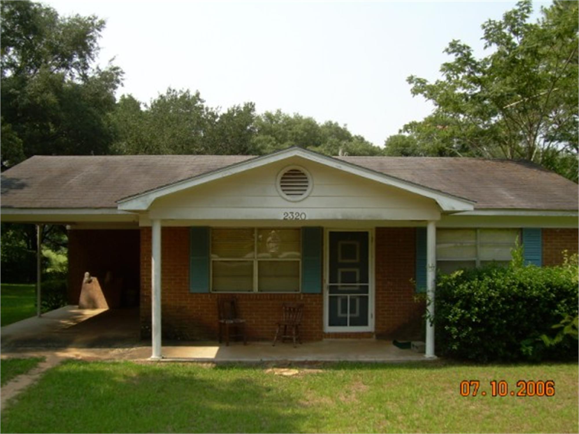 2320 Howard Dr, Albany, GA 31721-7415