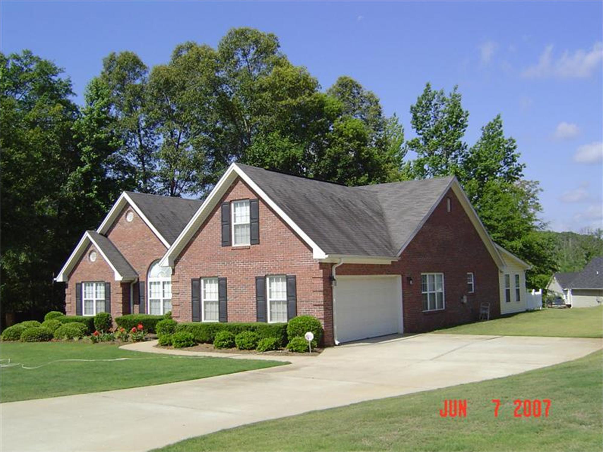 35 Bermuda Way, Covington, GA 30016-7666
