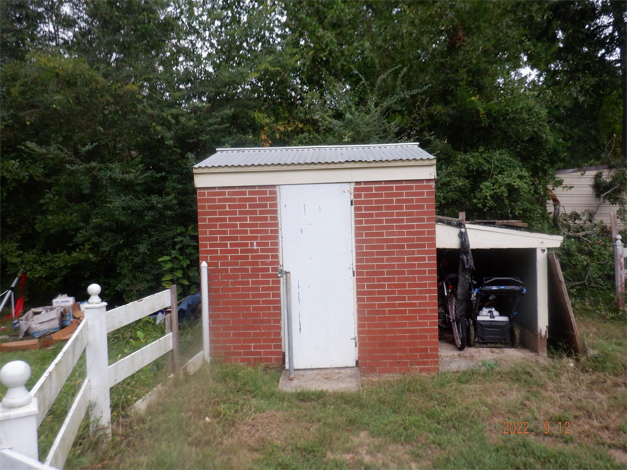 133 Byrd St, Barnesville, GA 30204-1703