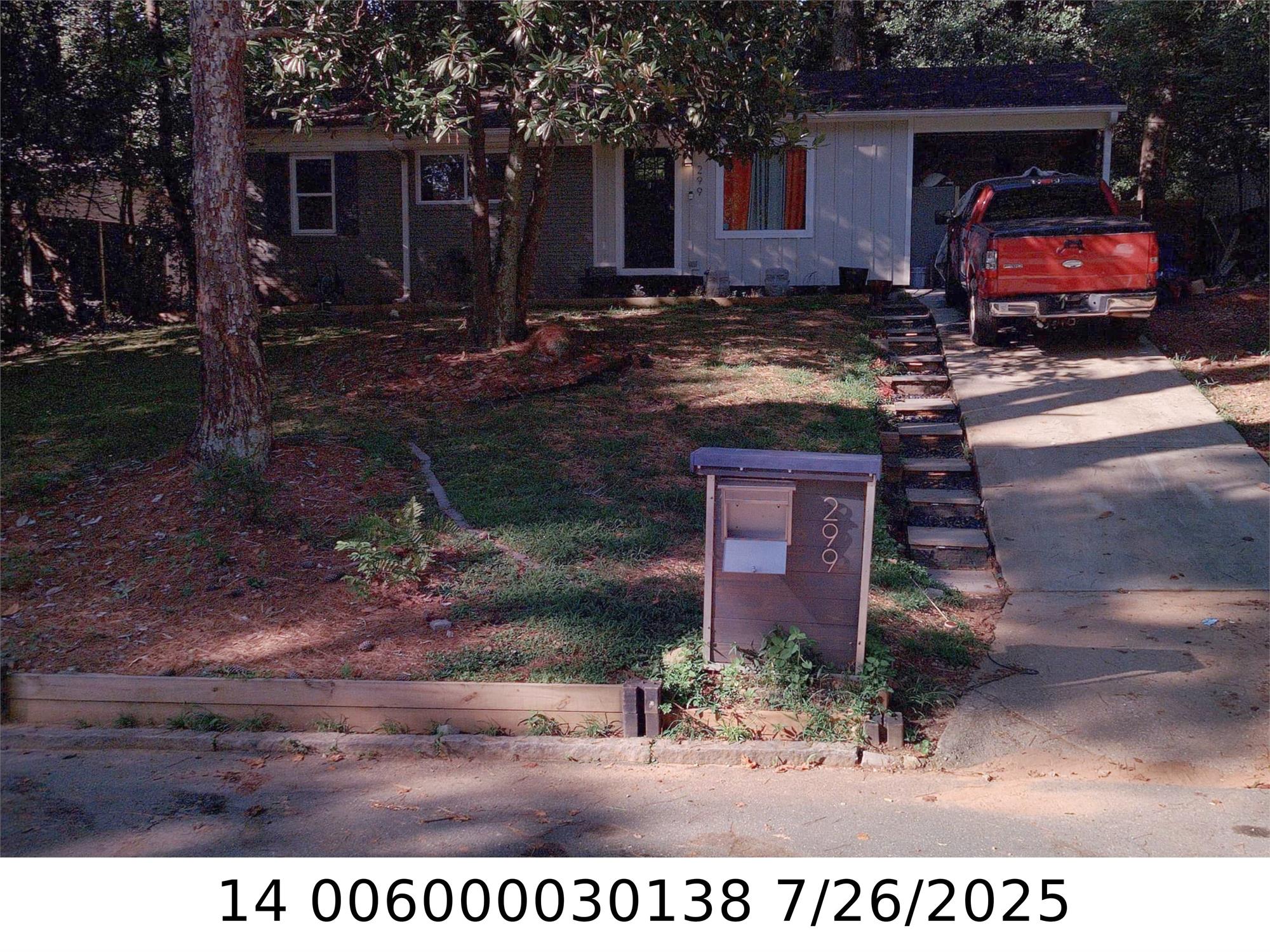 299 Bromack Dr Se, Atlanta, GA 30315-8405