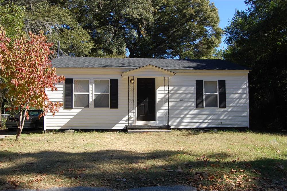 612 Marsha St, Perry, GA 31069-3242