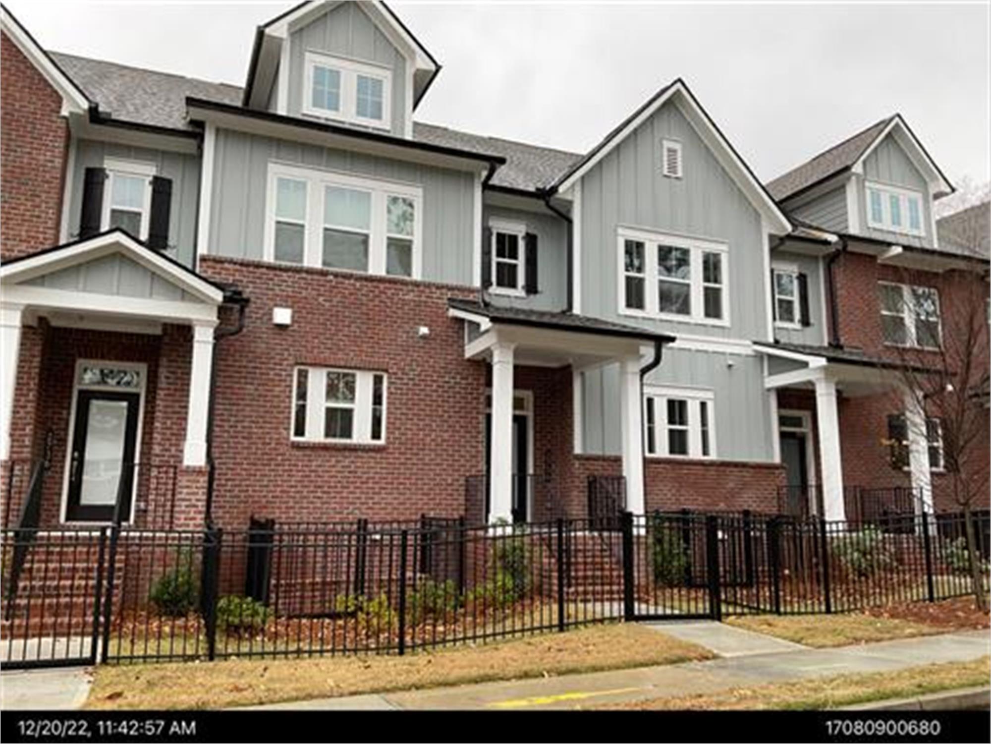 2734 Bell Dr Se, Smyrna, GA 30080-2602