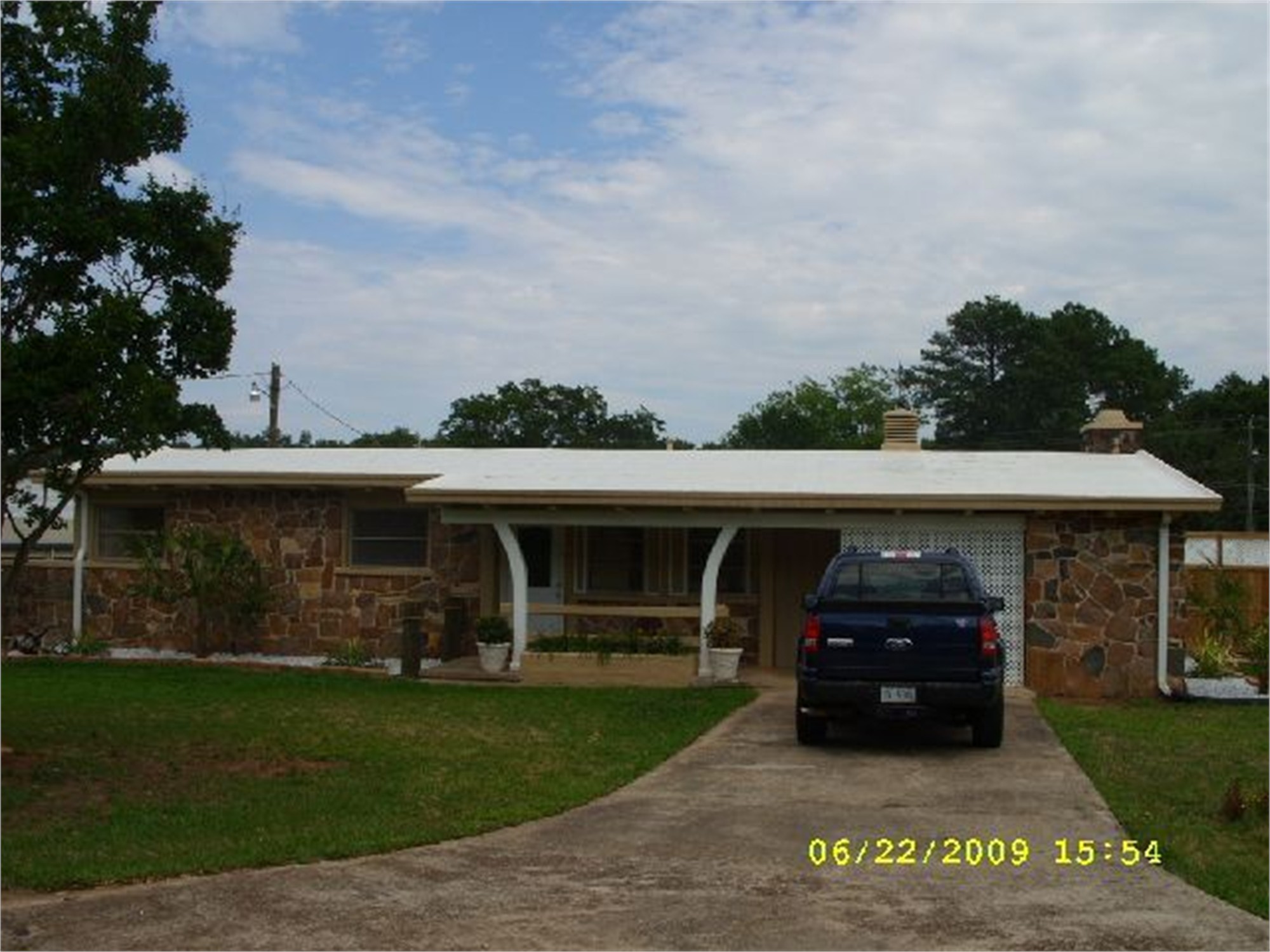 45 Dogwood St, Hartwell, GA 30643-1826
