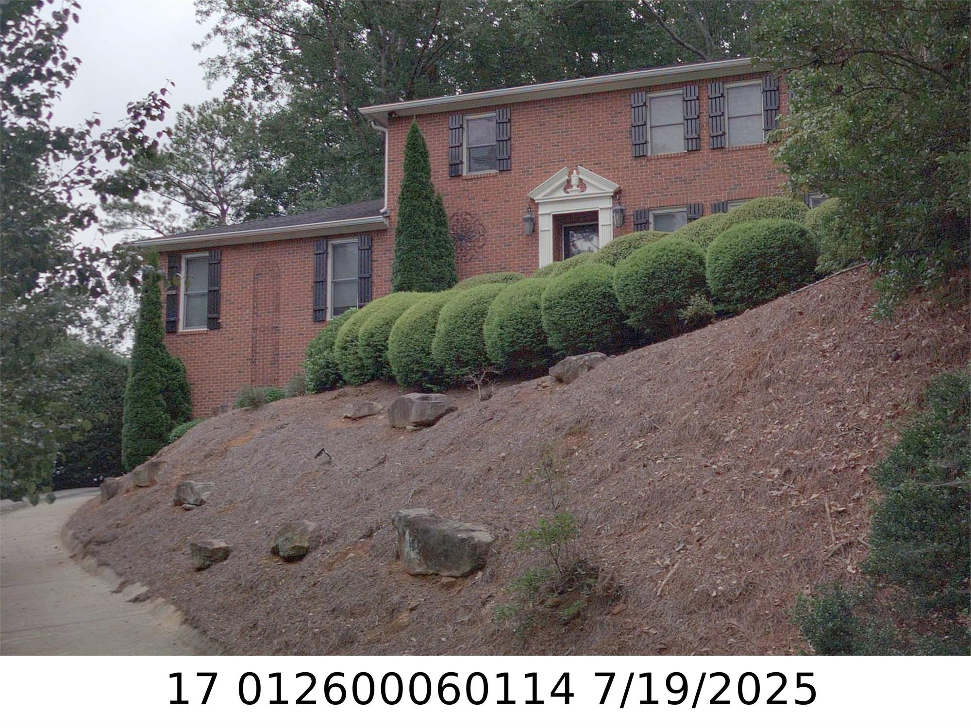 205 Marsh Glen Pt, Atlanta, GA 30328-1830
