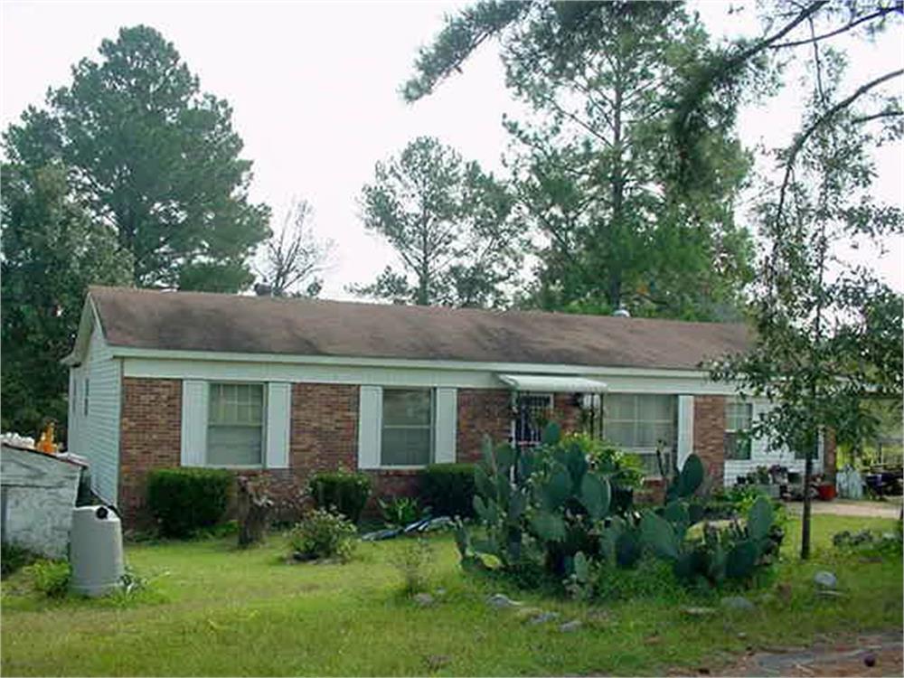 427 Gun Club Rd, Fort Valley, GA 31030-7739