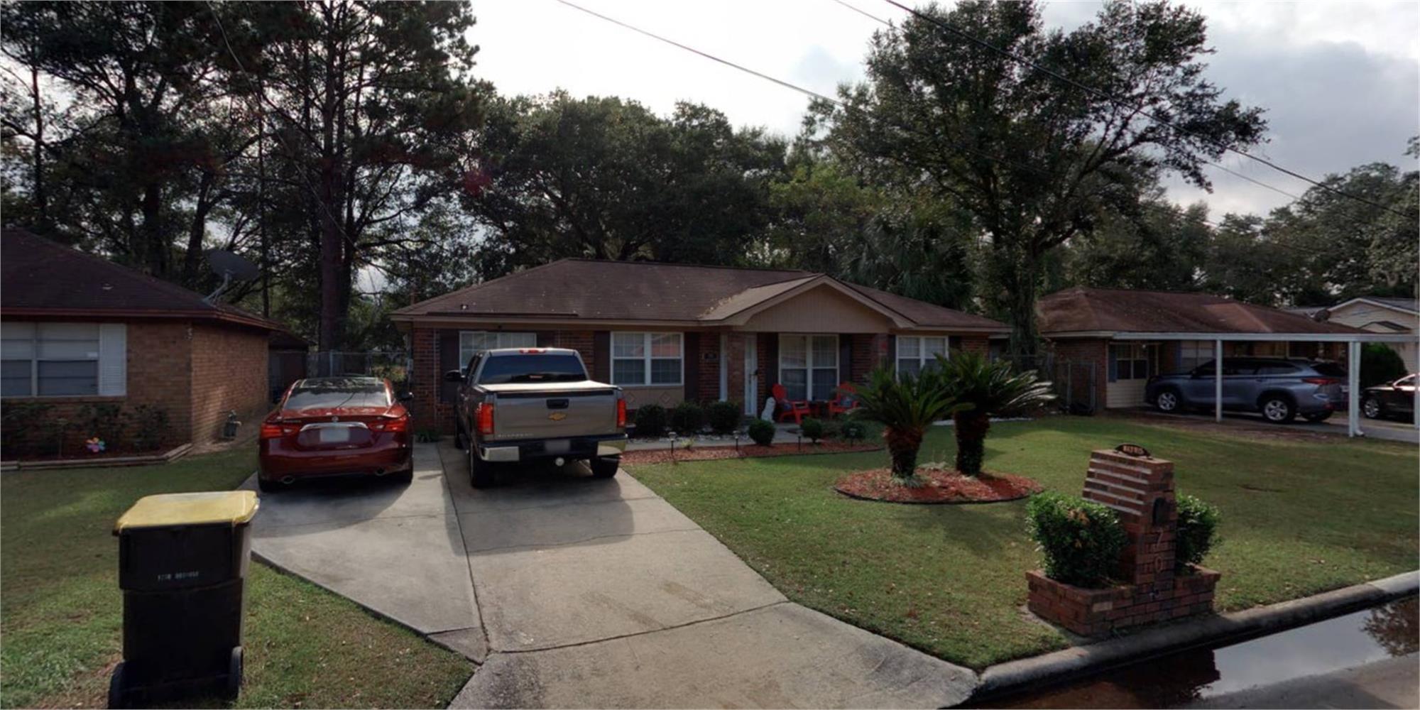 2001 Gunther Ave, Savannah, GA 31404-3046