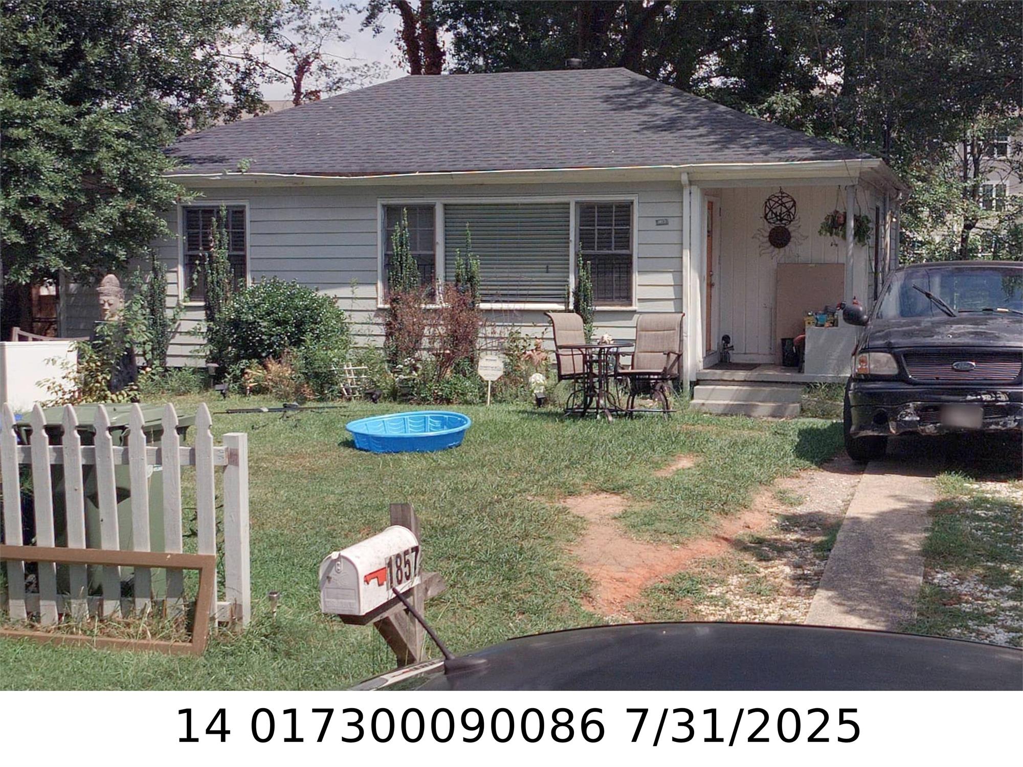 1857 Penelope Rd Nw, Atlanta, GA 30314-1915