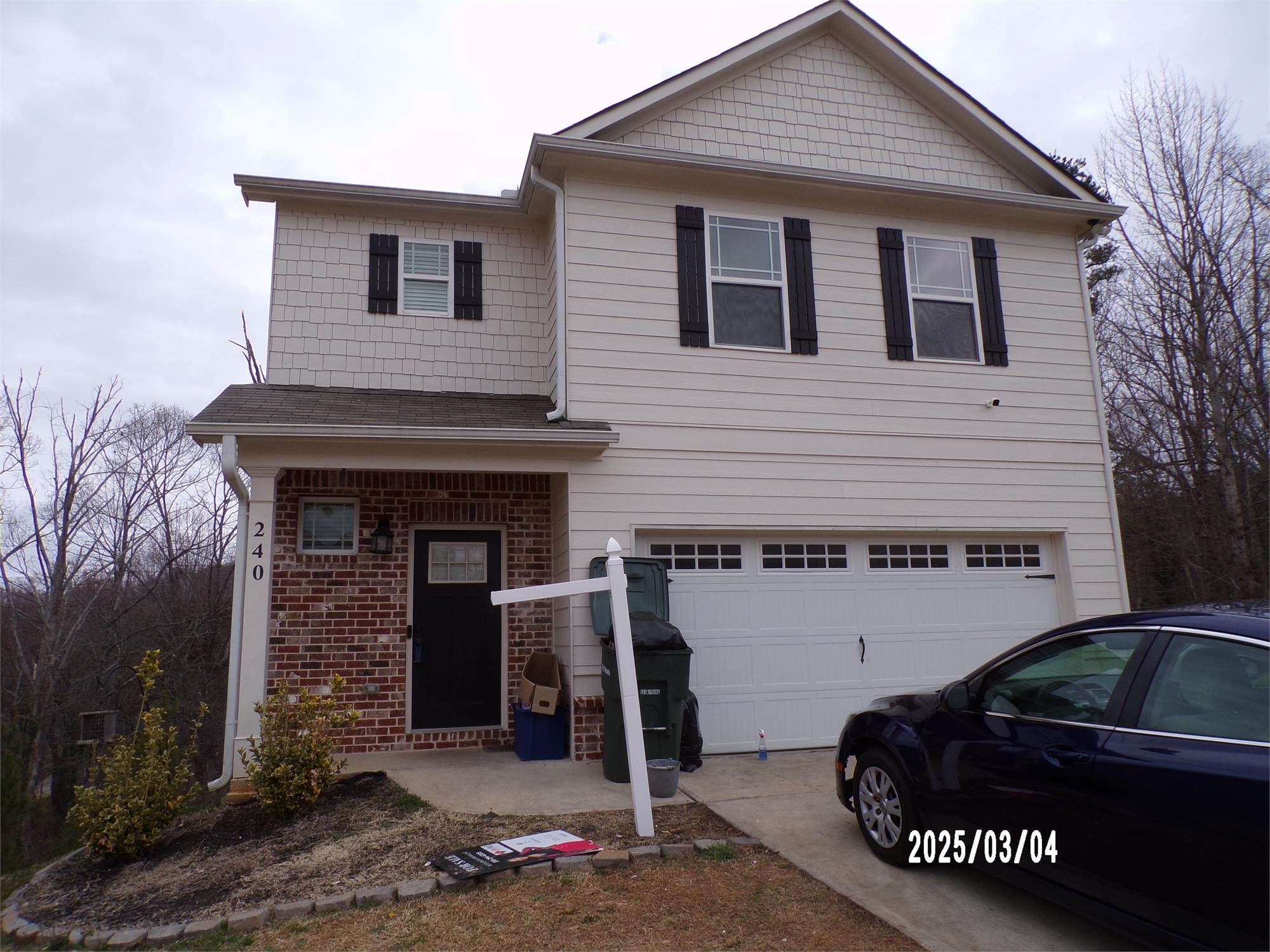240 Sugar Maple Dr, Cornelia, GA 30531-2743