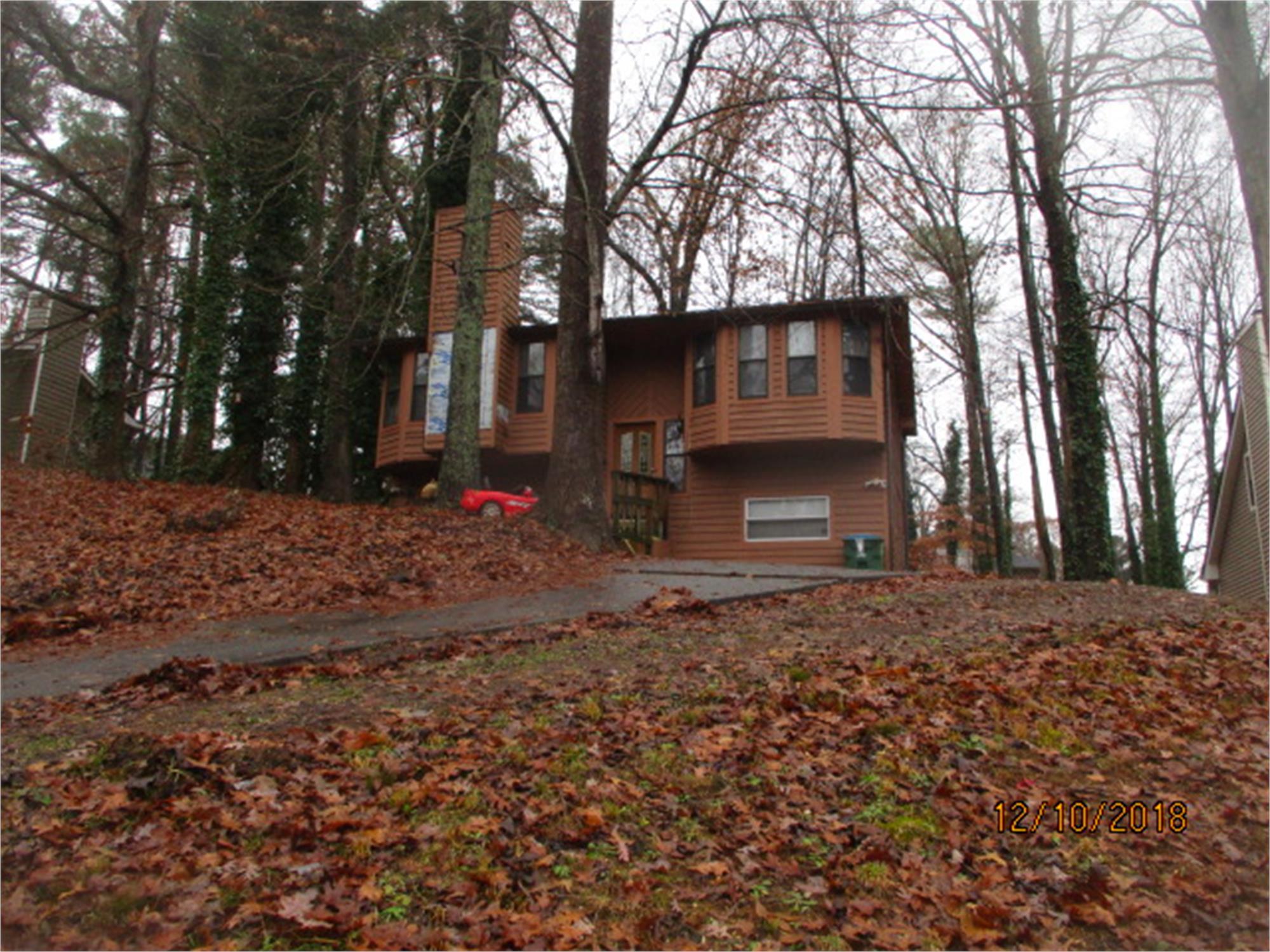 1217 Williamsburg Ln, Norcross, GA 30093-4180