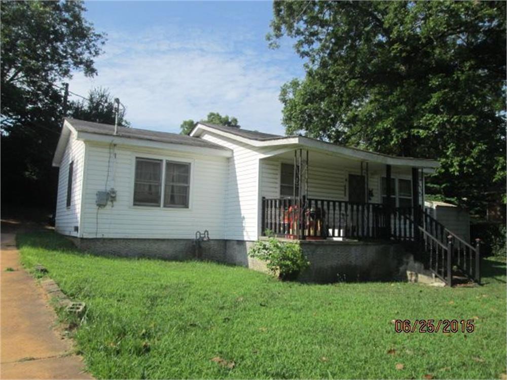 132 Carter St, Carrollton, GA 30117-2154