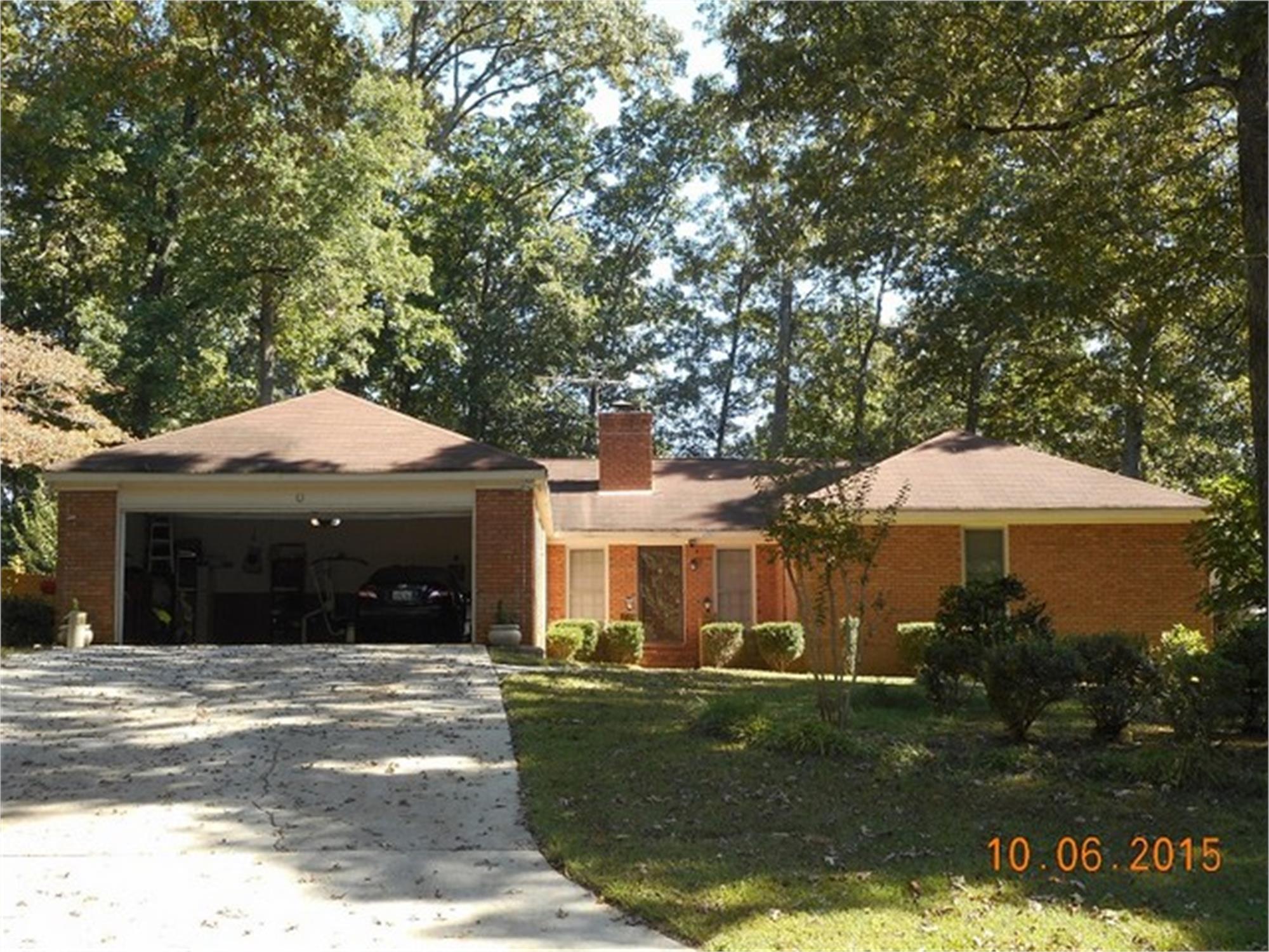 184 Meadowbrook Dr, Lawrenceville, GA 30046-5640