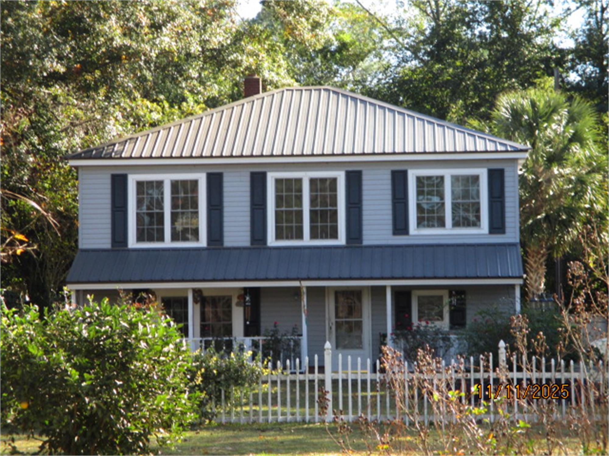 449 S College St, Metter, GA 30439-4841