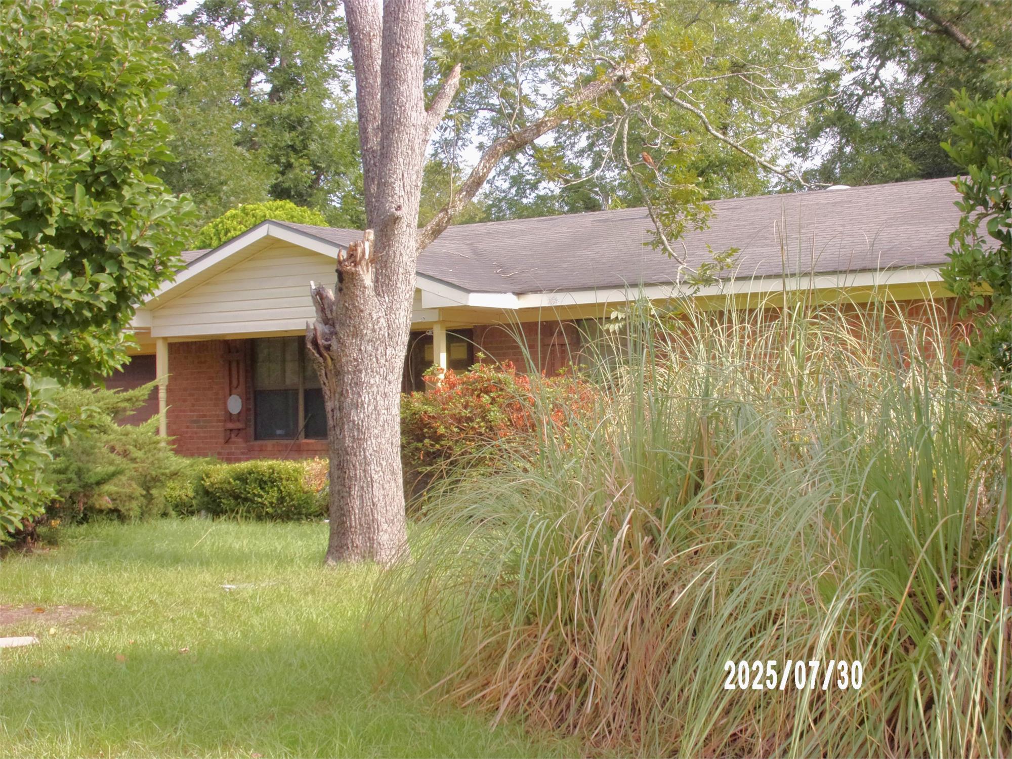 114 Taylor Cir, Fitzgerald, GA 31750-7415
