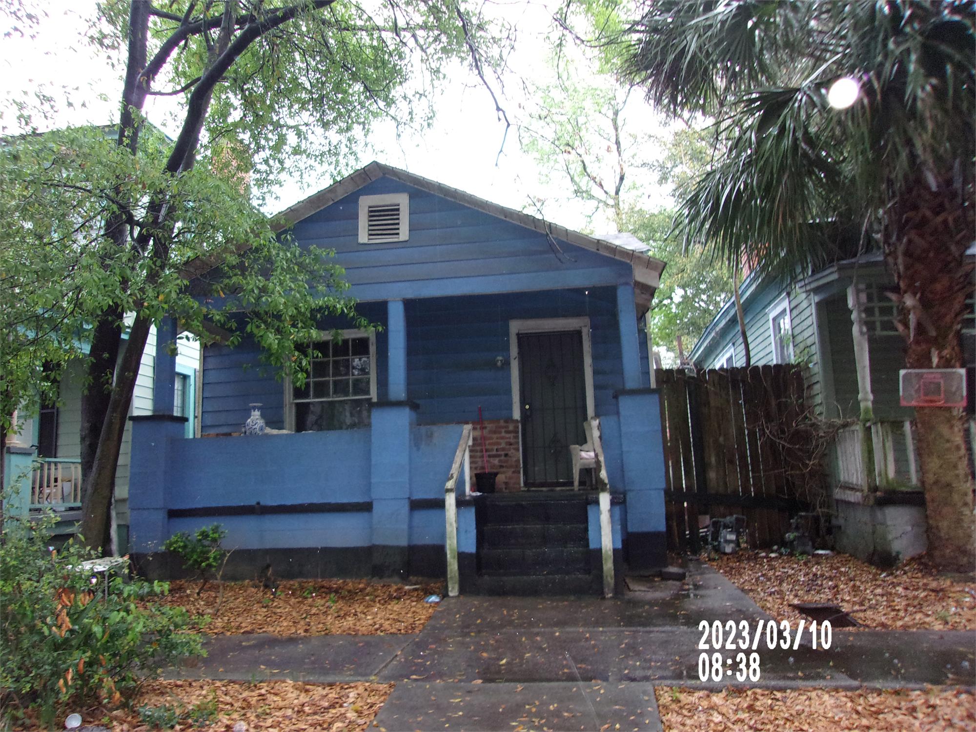 606 W 36th St, Savannah, GA 31415-7915