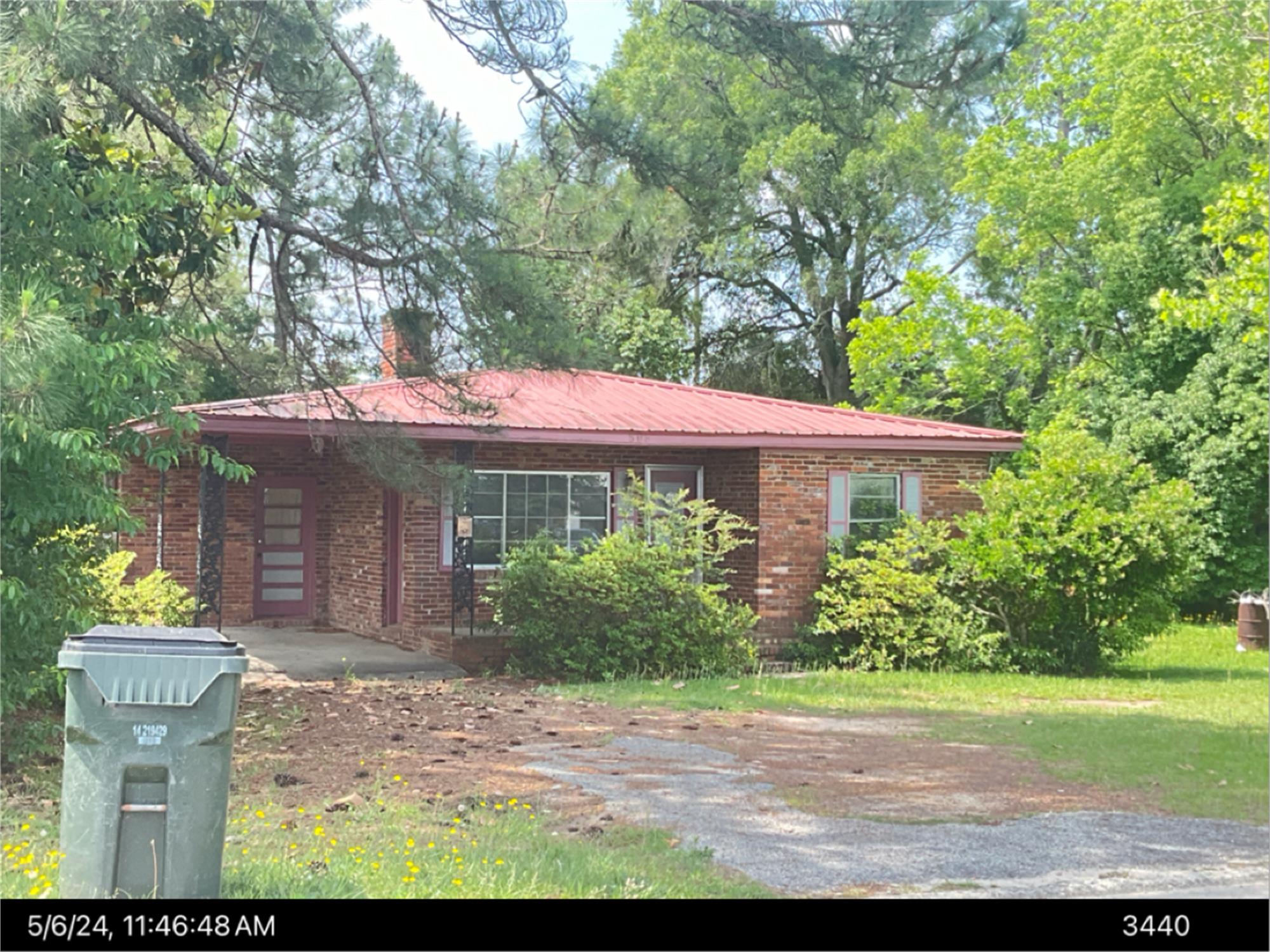 508 Pine St, Douglas, GA 31533-4546