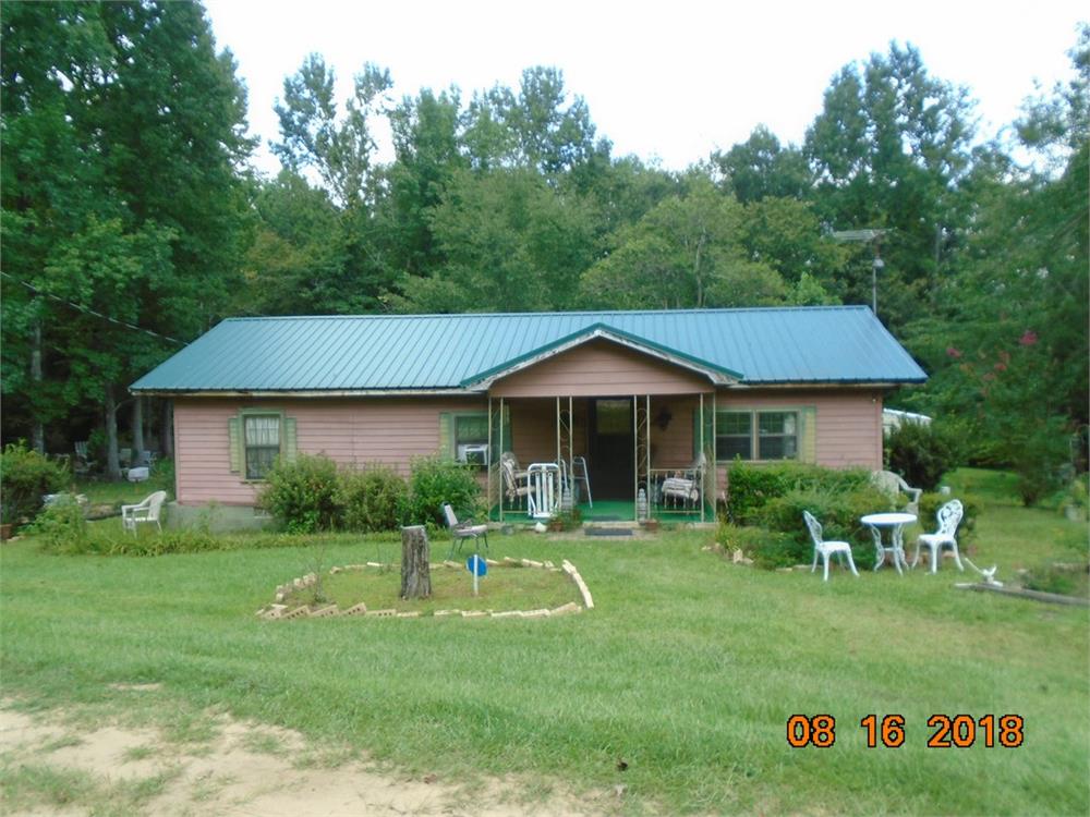 3301 Dixon Rd, Roberta, GA 31078-3847