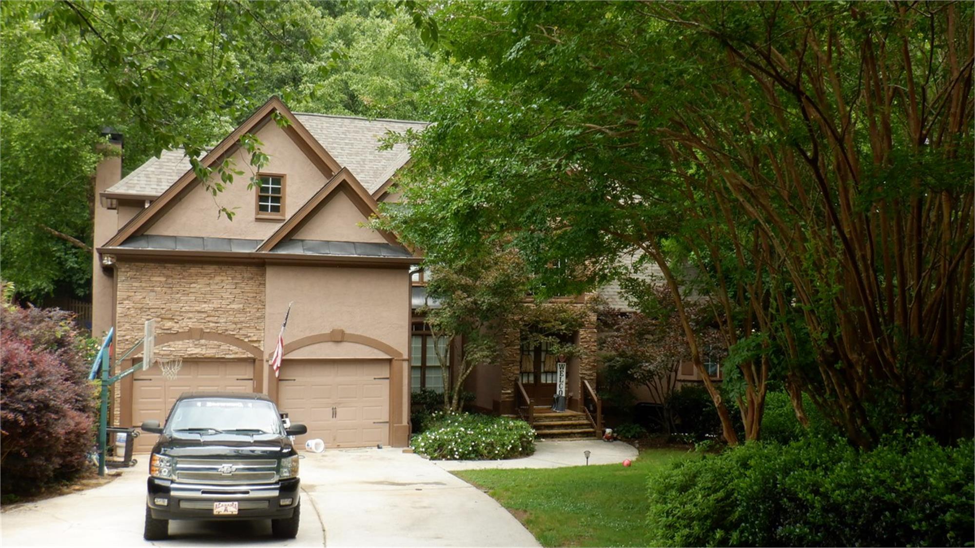 641 Lighthorse Dr Nw, Marietta, GA 30064-1298
