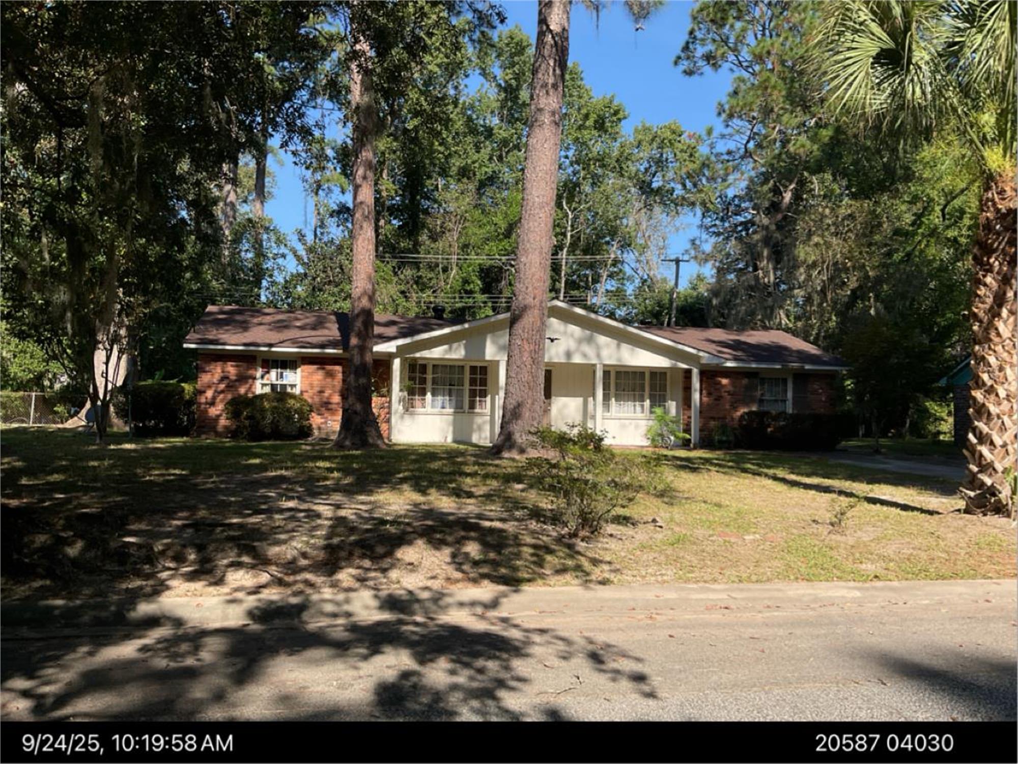 205 Paradise Dr, Savannah, GA 31406-5735