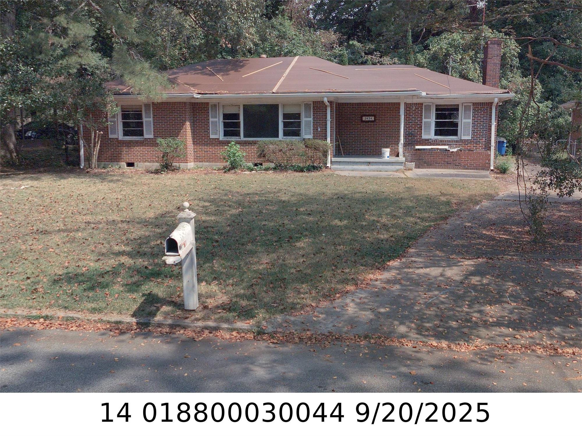 2434 Wood Valley Dr, Atlanta, GA 30344-2240