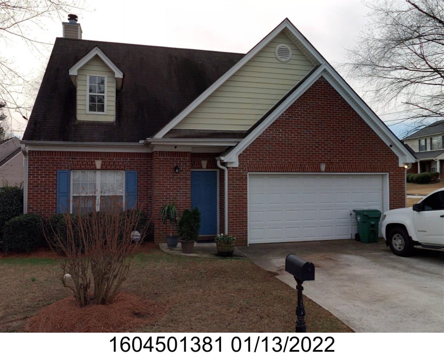 5471 Walnut Ln, Lithonia, GA 30038-4875