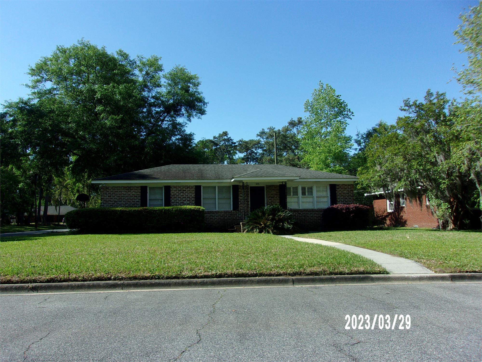 615 Johnston St, Savannah, GA 31405-5418