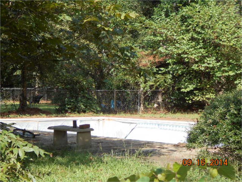 219 Christopher Dr, Fort Valley, GA 31030-8407