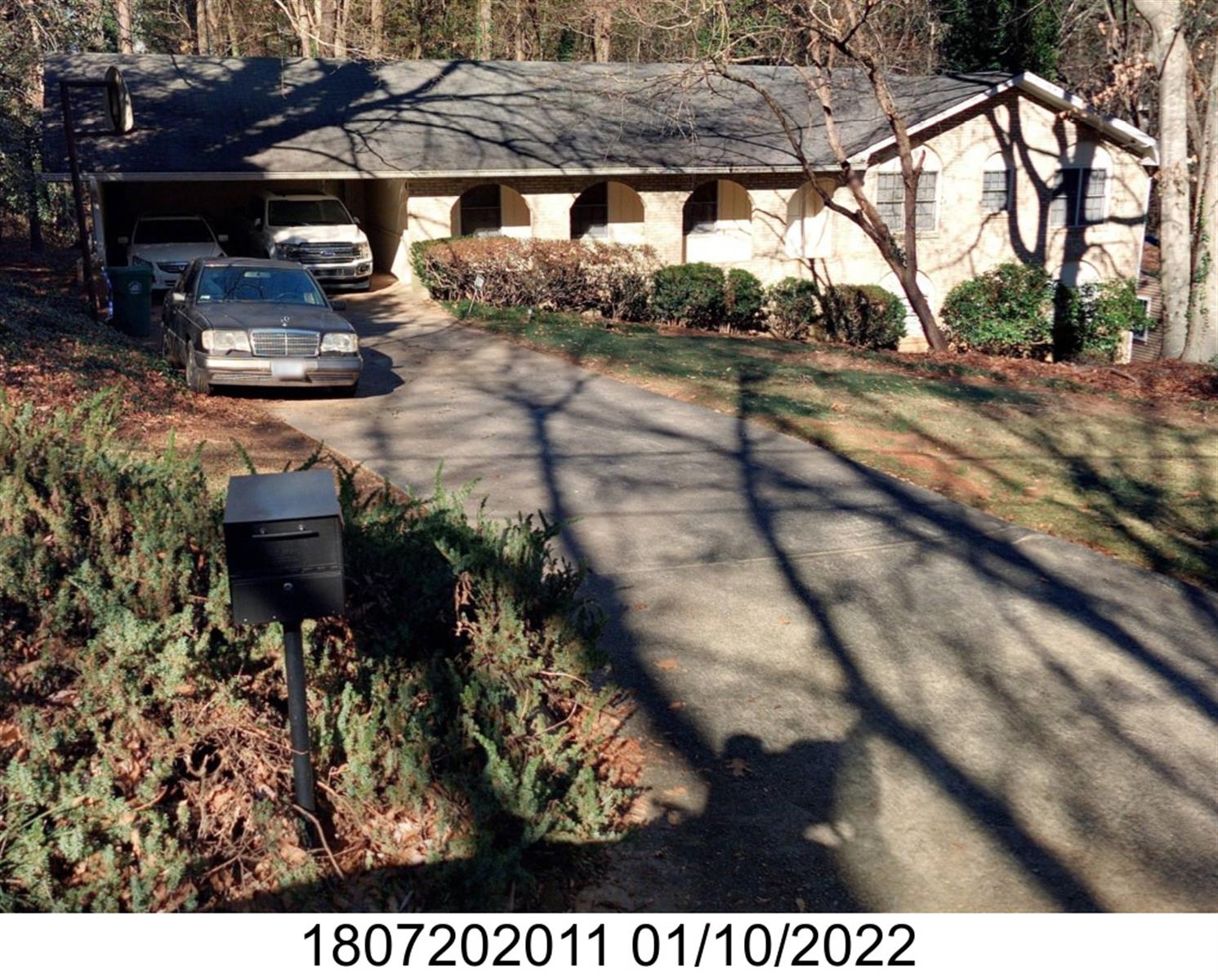 250 Kenilworth Cir, Stone Mountain, GA 30083-3406