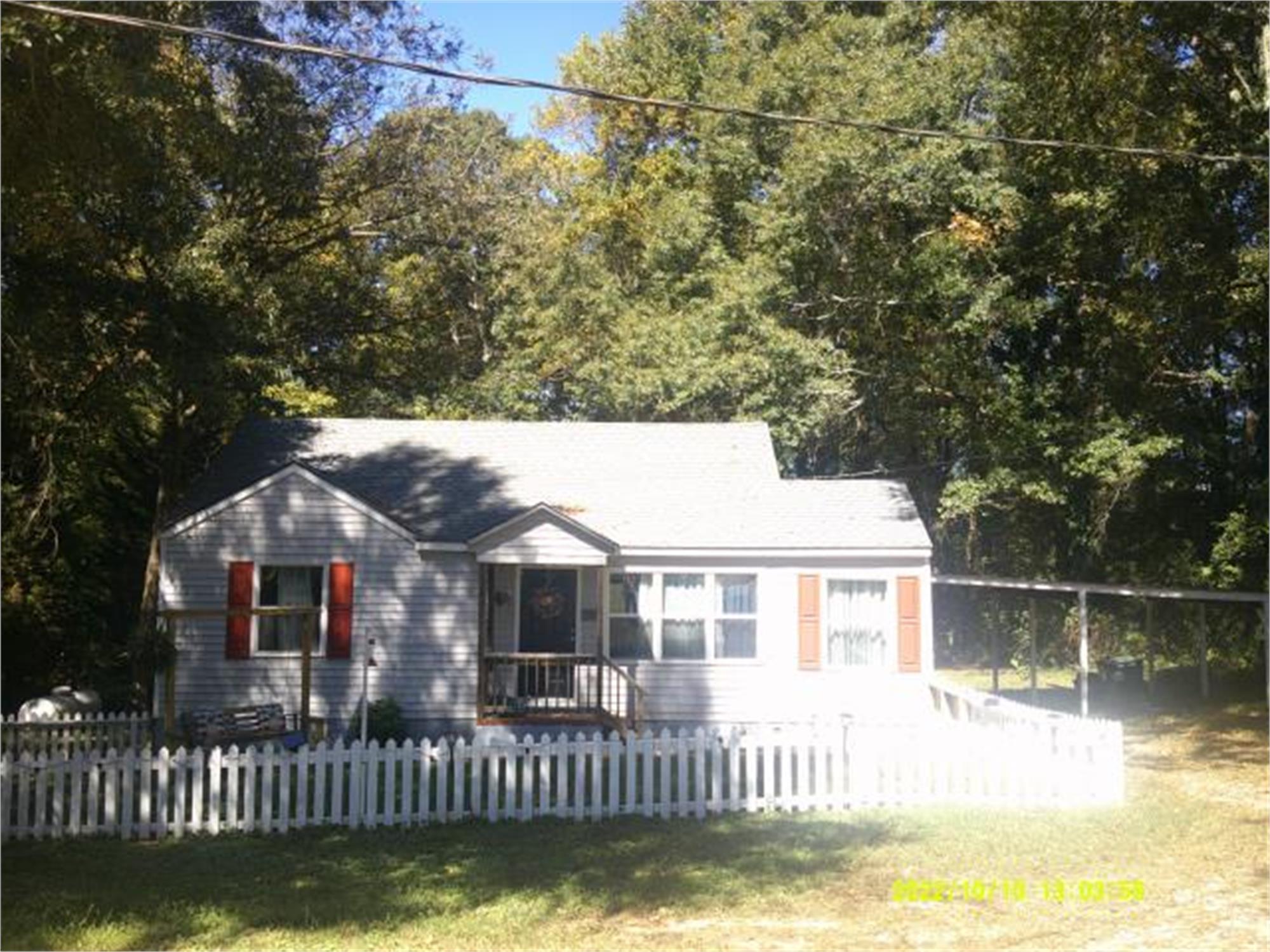 321 E College St, Bowdon, GA 30108-1110