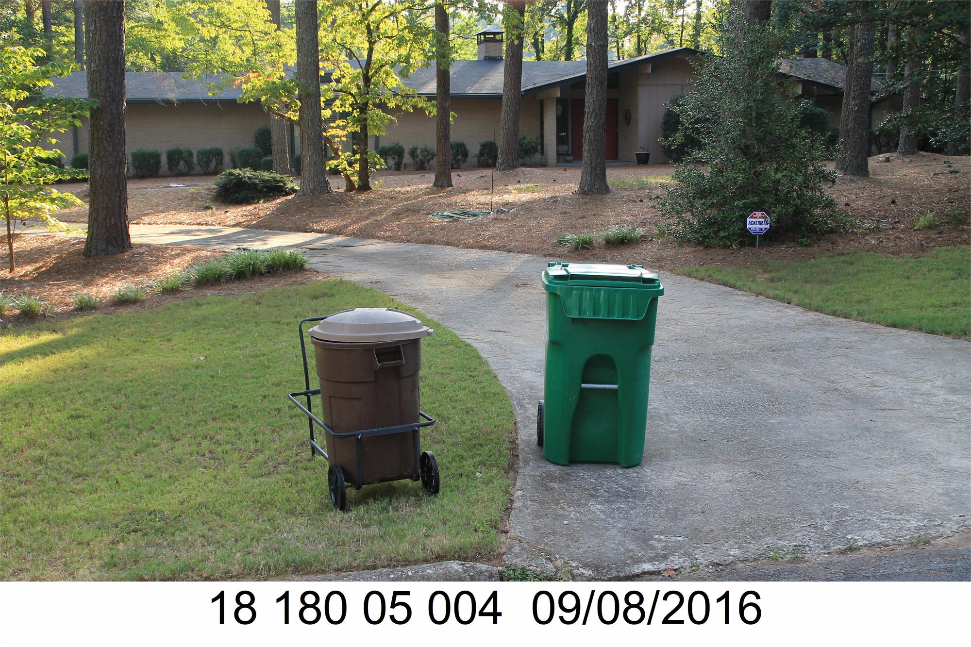 1930 Gunstock Dr, Stone Mountain, GA 30087-1617