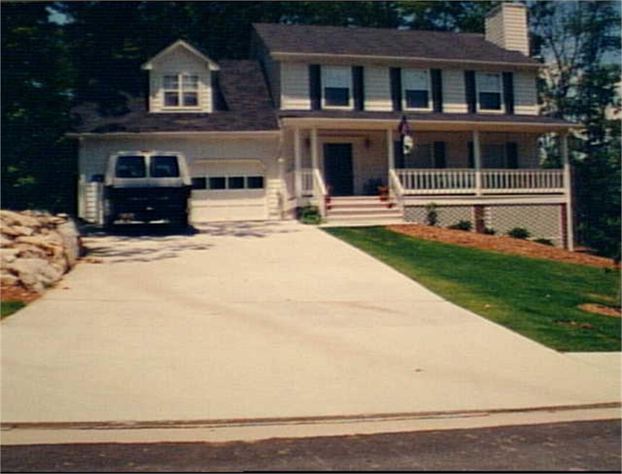 1699 Summit Pl Way, Loganville, GA 30052-5362