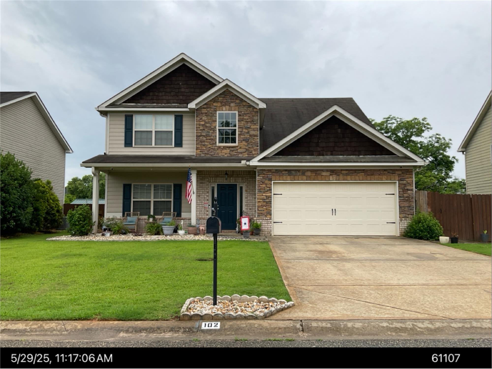 102 Stoney Creek Dr, Kathleen, GA 31047-3120