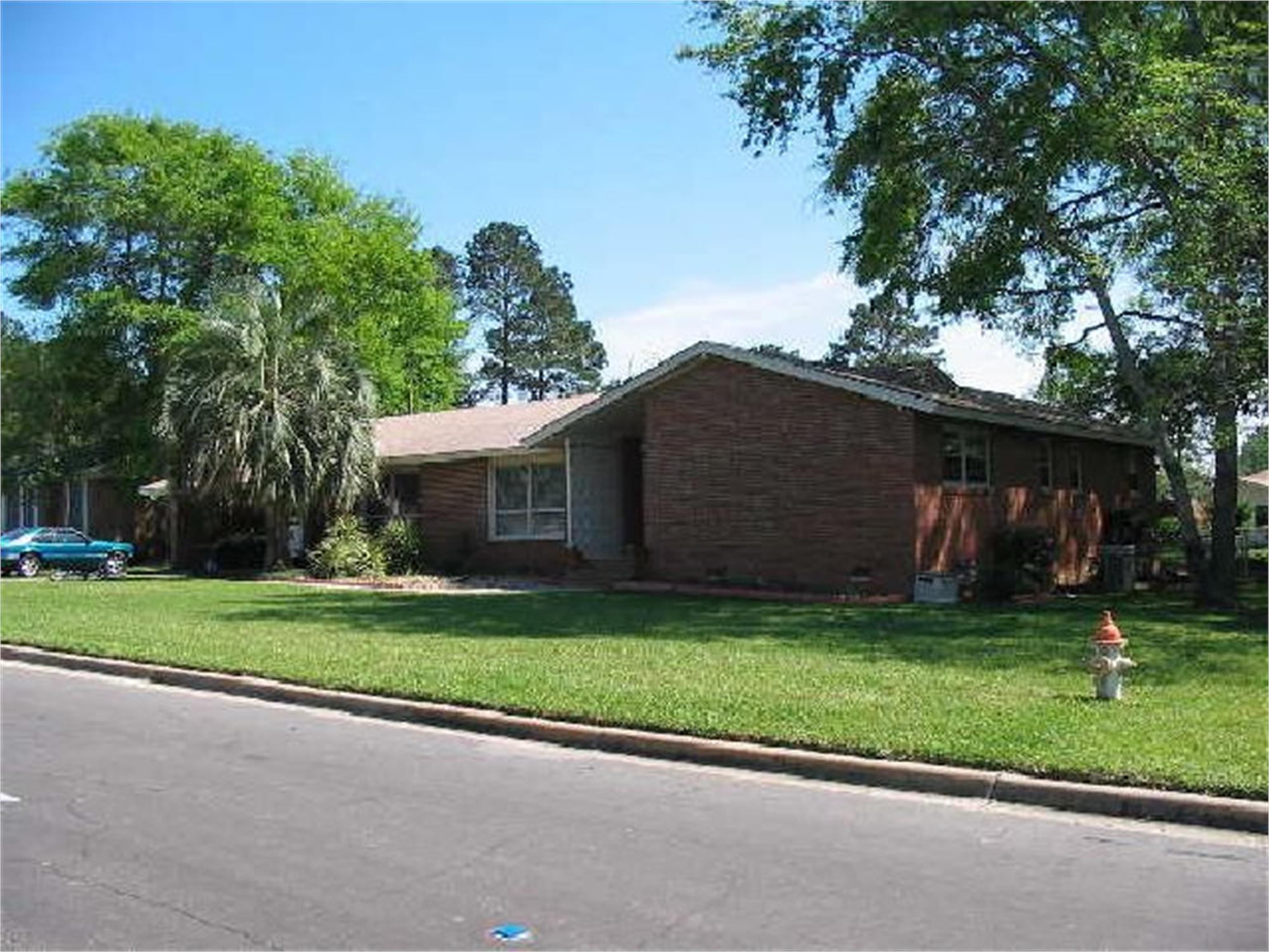 5011 Peachtree St, Valdosta, GA 31605-1103