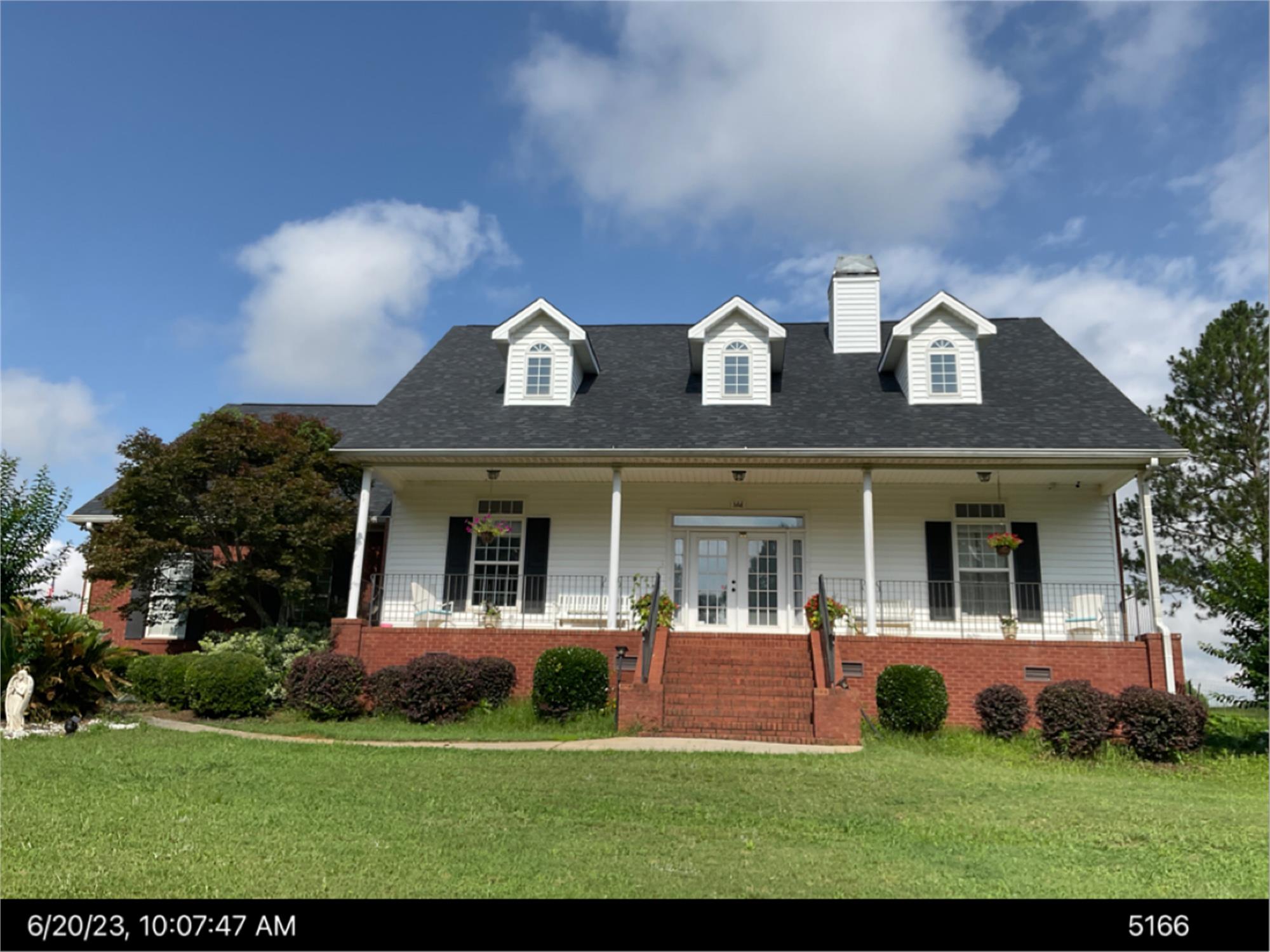 37 Oak Dr, Hawkinsville, GA 31036-6642