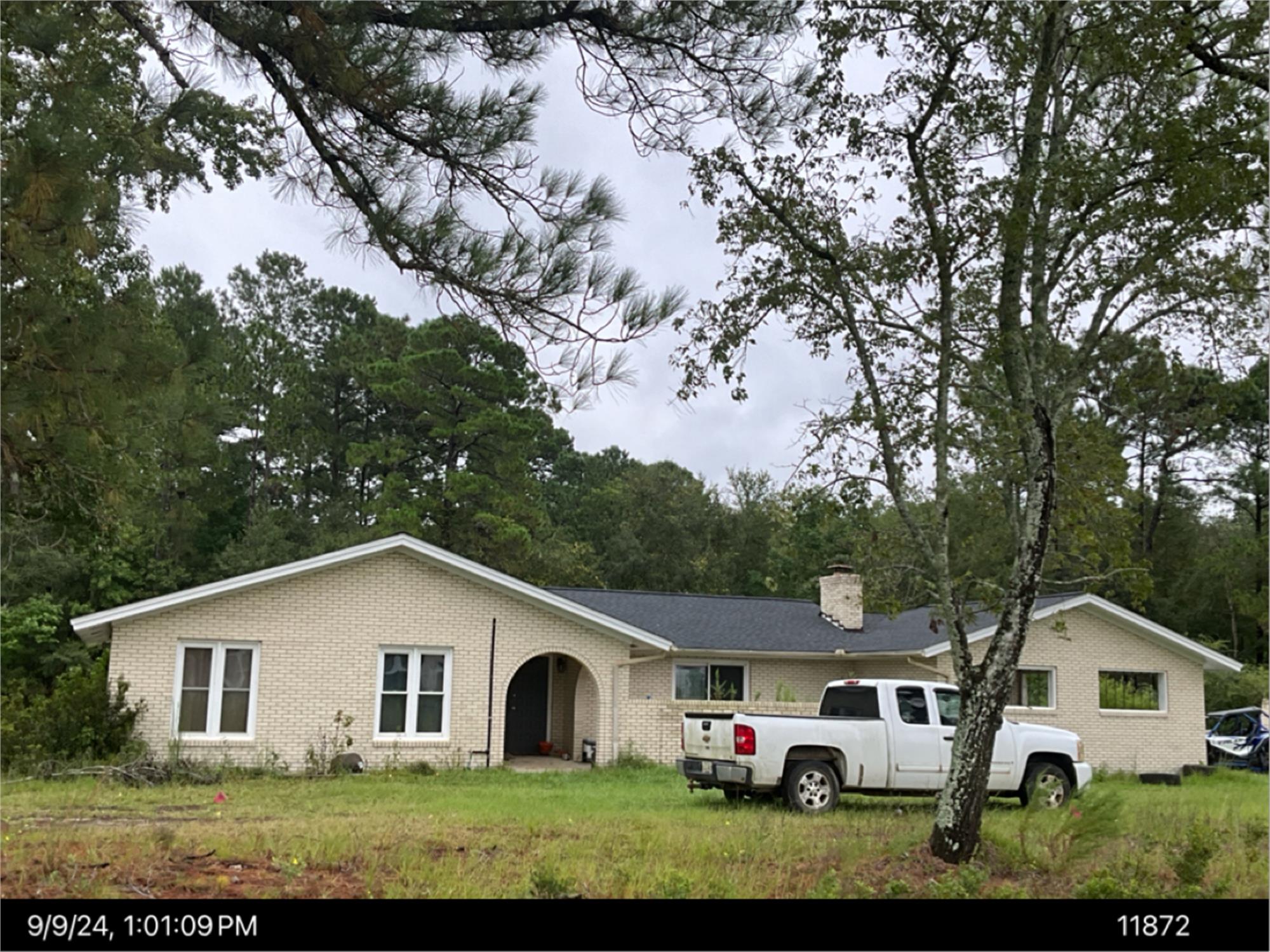 33 Riverdale Dr, Broxton, GA 31519-6500
