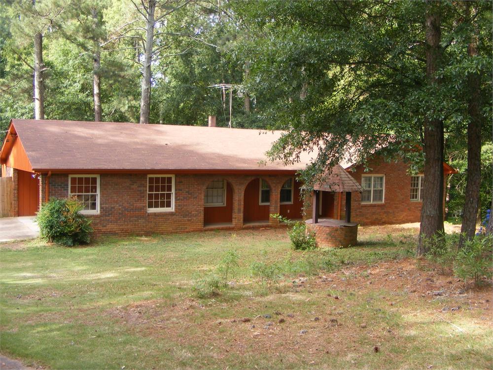 6325 Forsyth Dr, Cumming, GA 30028-5544
