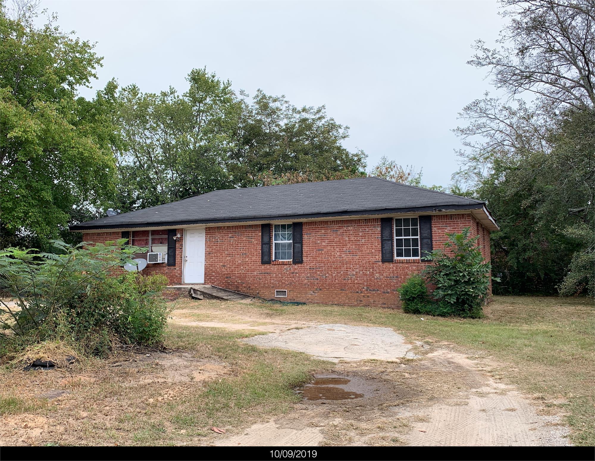 317 Boxwood St, Social Circle, GA 30025-2898
