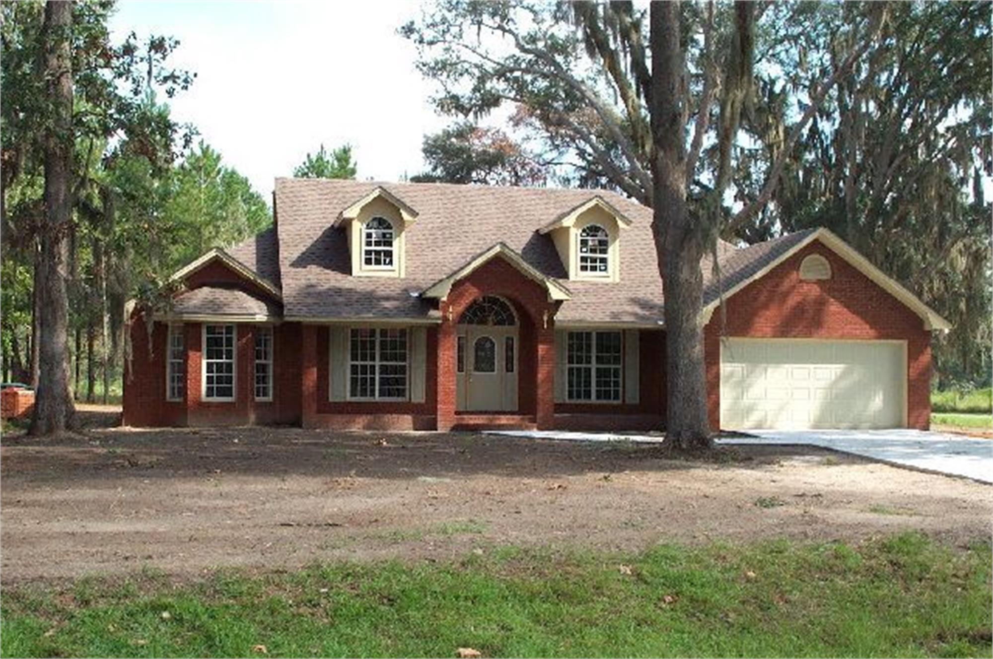 2302 Corey Dr, Valdosta, GA 31601-7940
