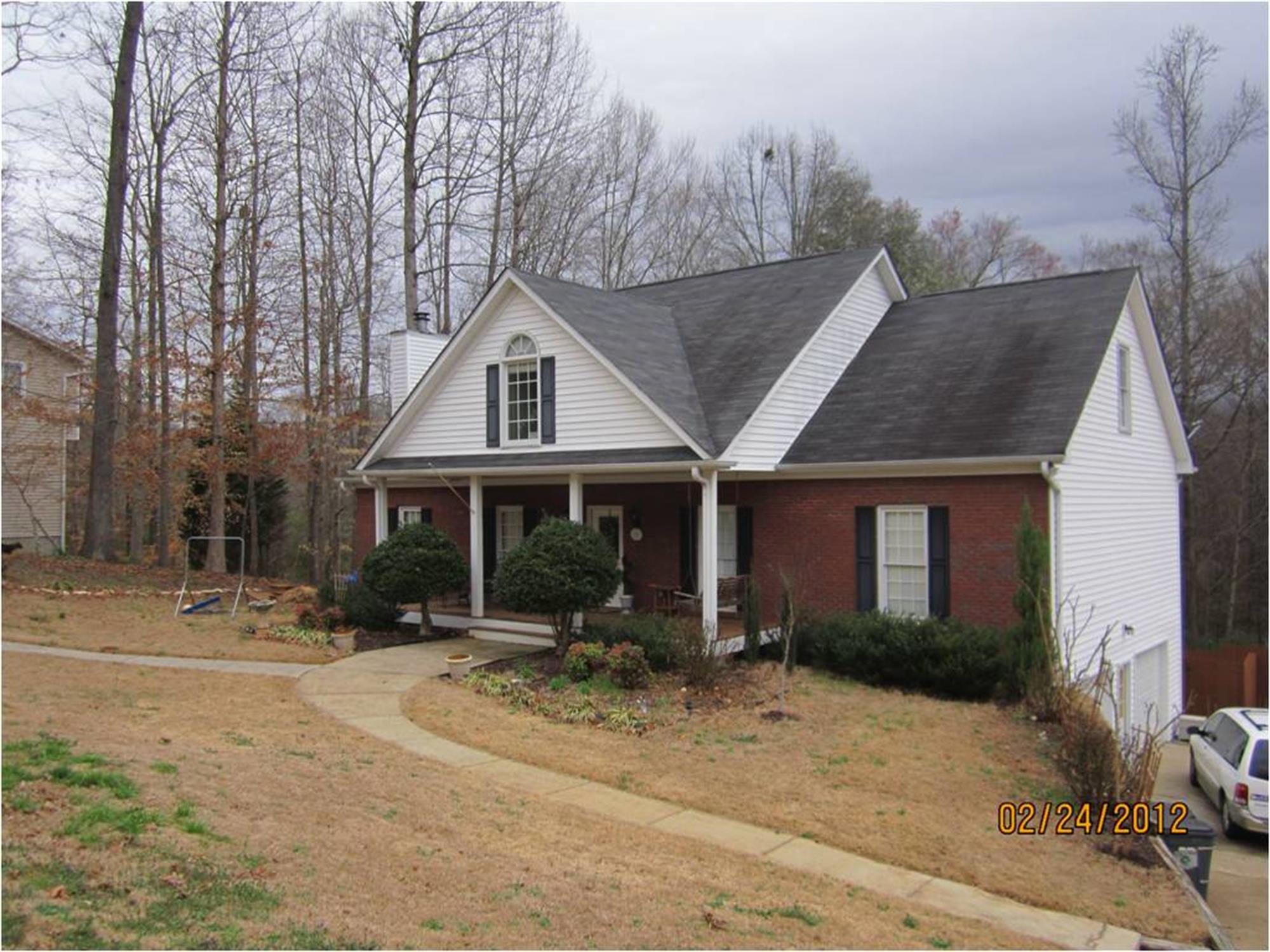 176 Hollow Springs Dr, Hiram, GA 30141-5817