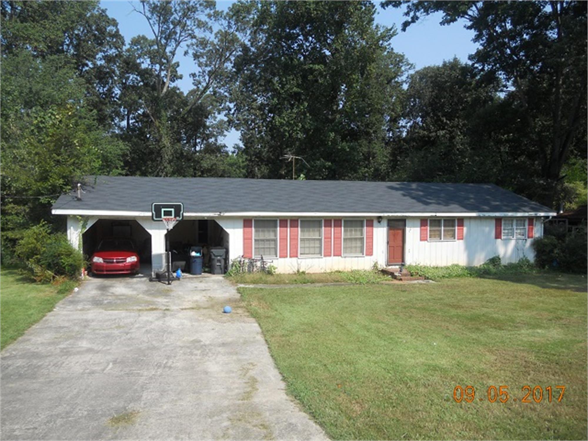 3979 Carter Dr Nw, Lilburn, GA 30047-2707
