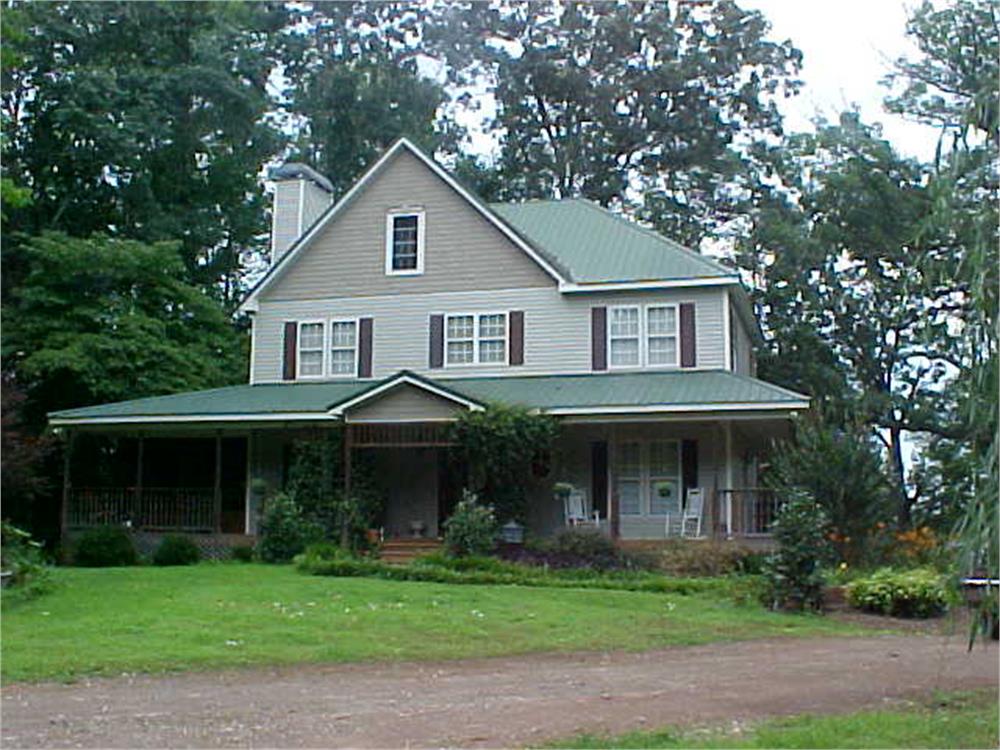 228 Storey St, Jefferson, GA 30549-1092