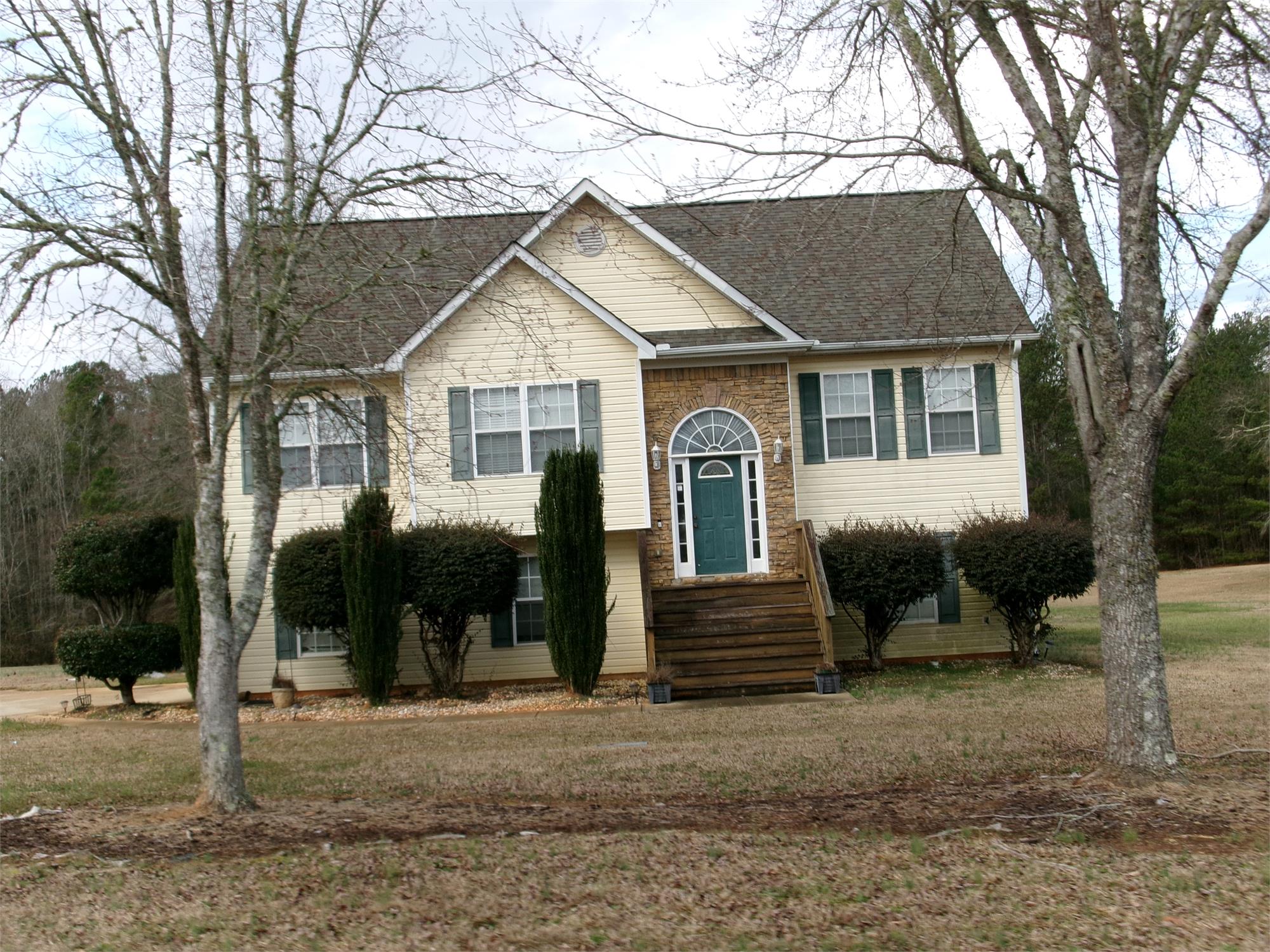 229 Dry Pond Rd, Covington, GA 30016-5641