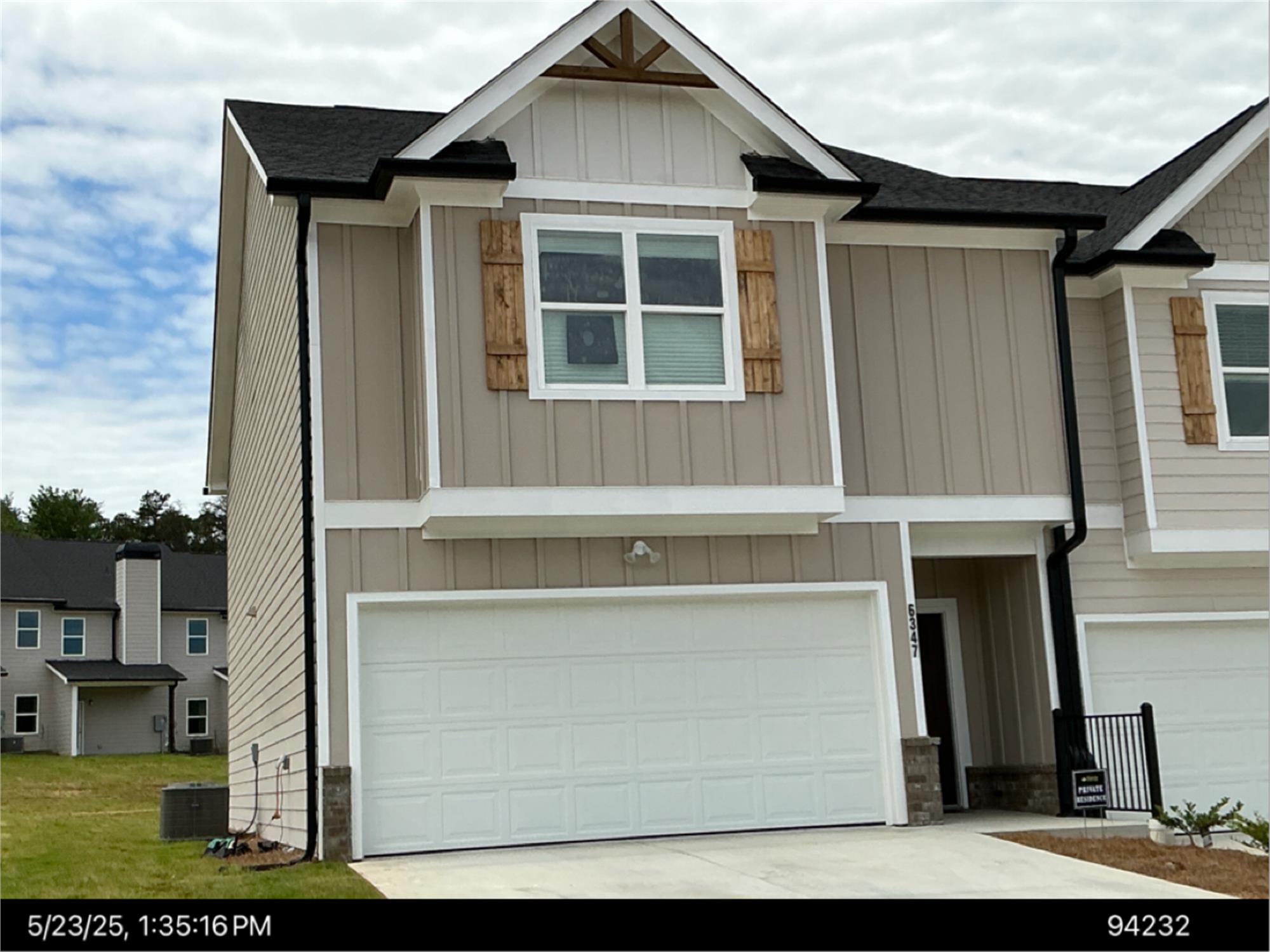 6347 Pine Ridge Pt, Lula, GA 30554-6632