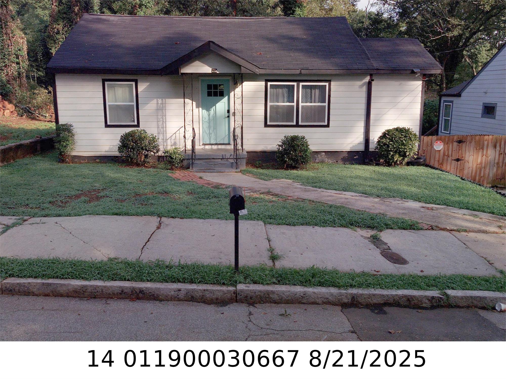 1077 Peeples St Sw, Atlanta, GA 30310-3362