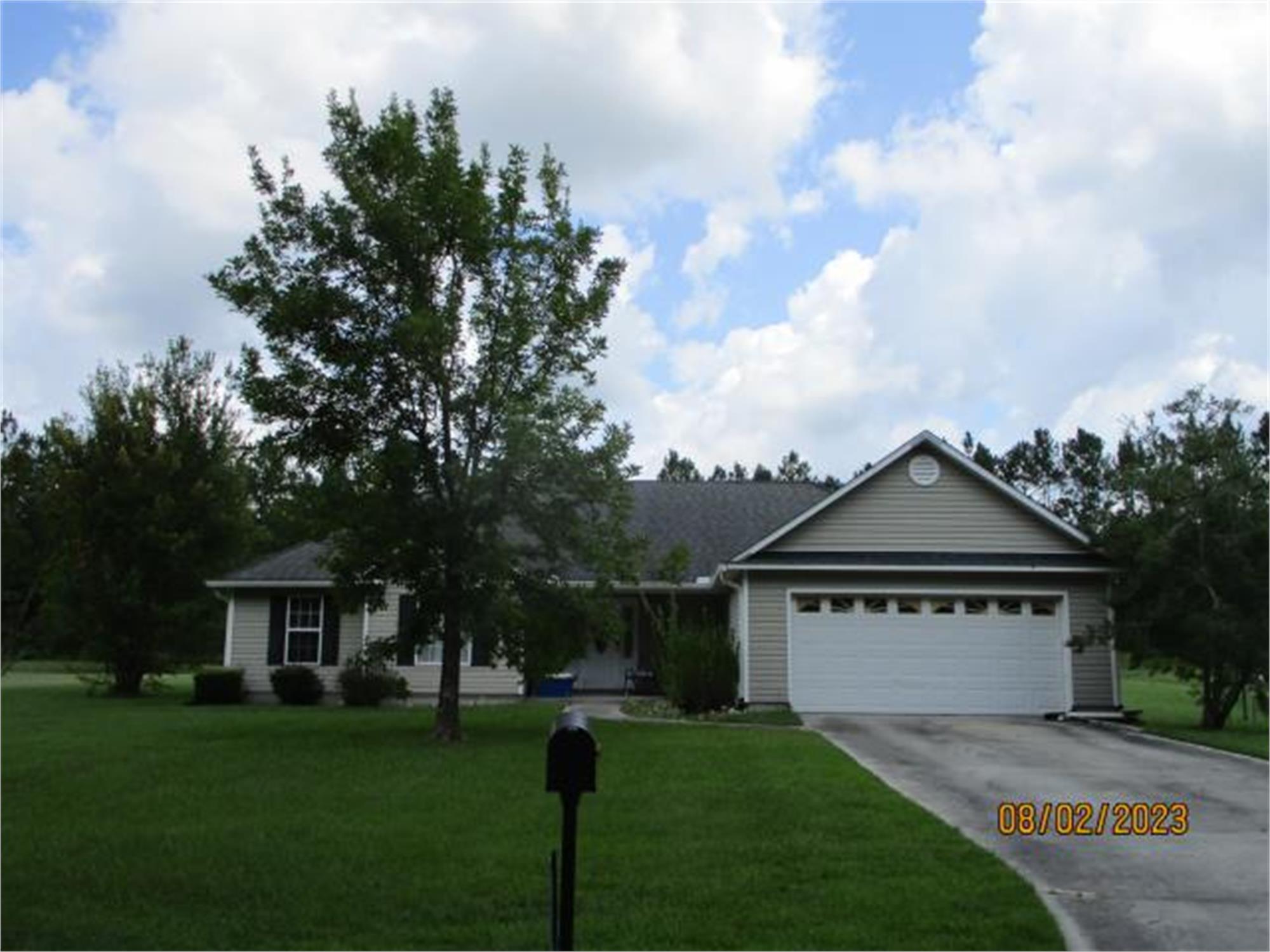 35 Magnolia Trl, Lakeland, GA 31635-5826