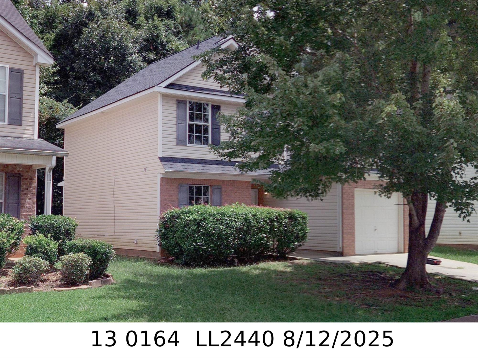 2433 Wood Bend Ln, Riverdale, GA 30296-6041