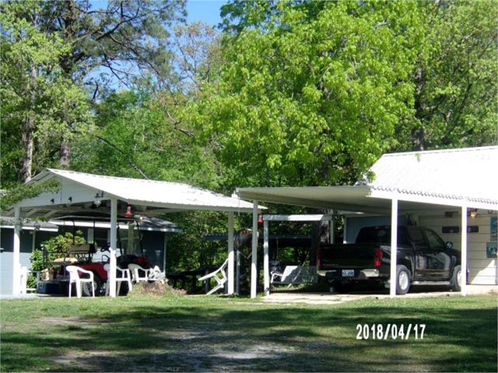 1274 Dixie Ln, Lincolnton, GA 30817-2567